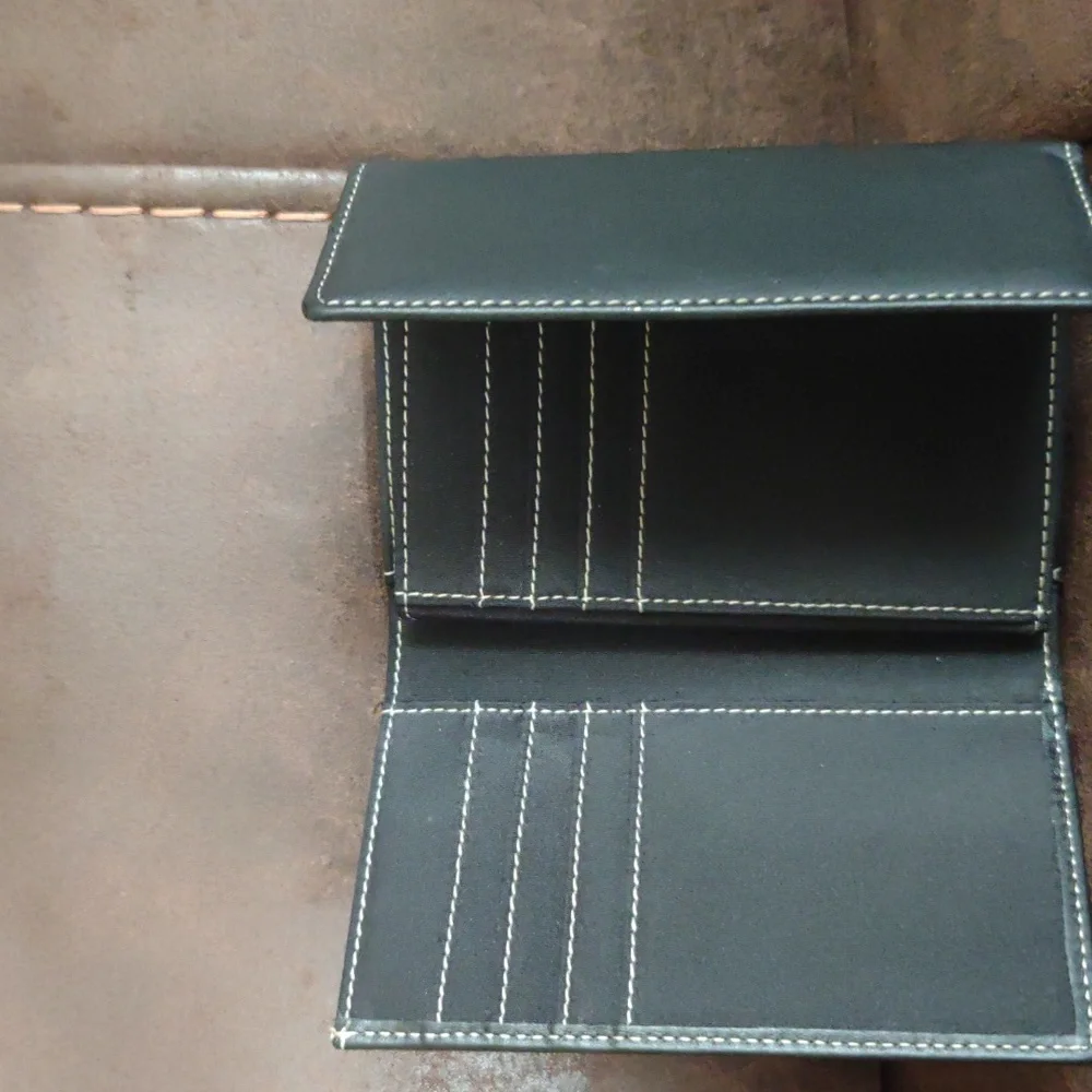 Wallet - Picture 3 of 5